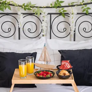 https://apt-cocomelo-apts-3-luxury.rethymnohotels.net