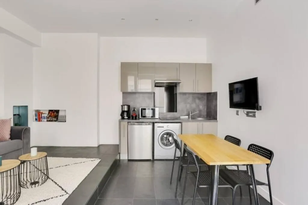 Appartamento Appartement Cosy Pres Du Marais Parigi